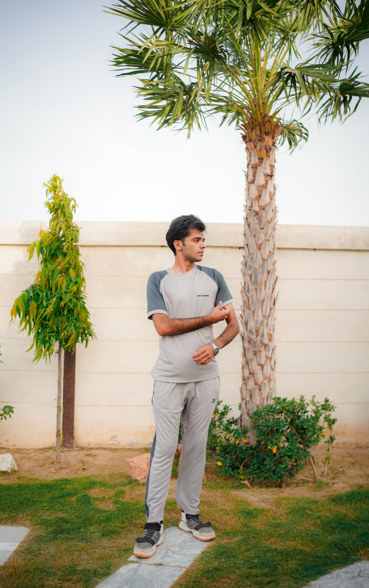 Men’s Gray & Dark Gray Tracksuit – Dino Wear